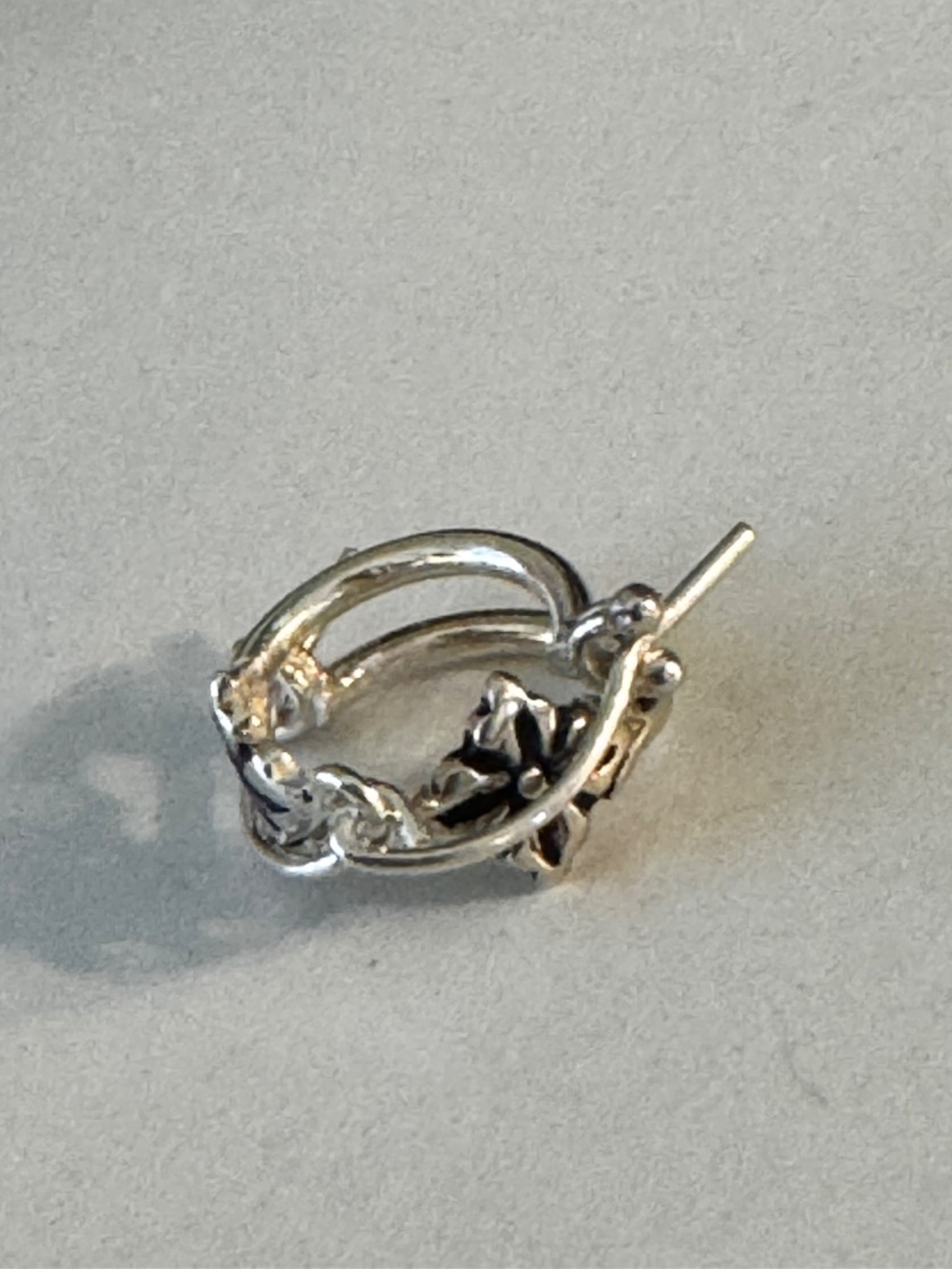 Silver hoop earring - Picture 3 of 6
